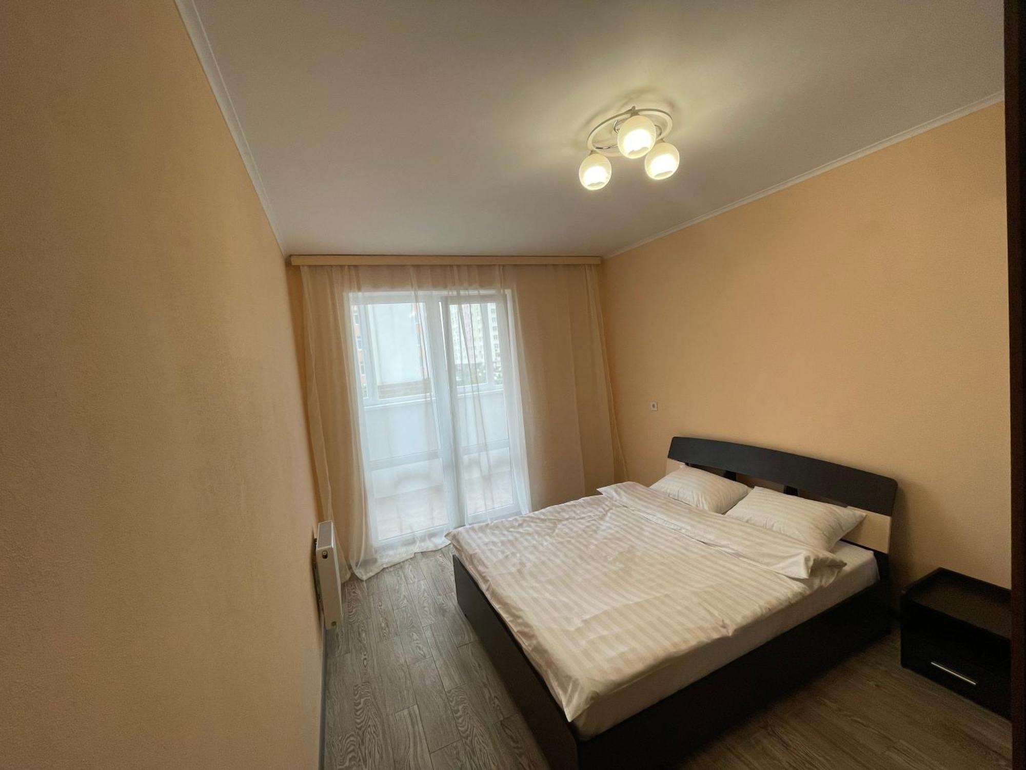 Apartment Voskresenska 18 , Парковые Озера Kyiv Exterior photo