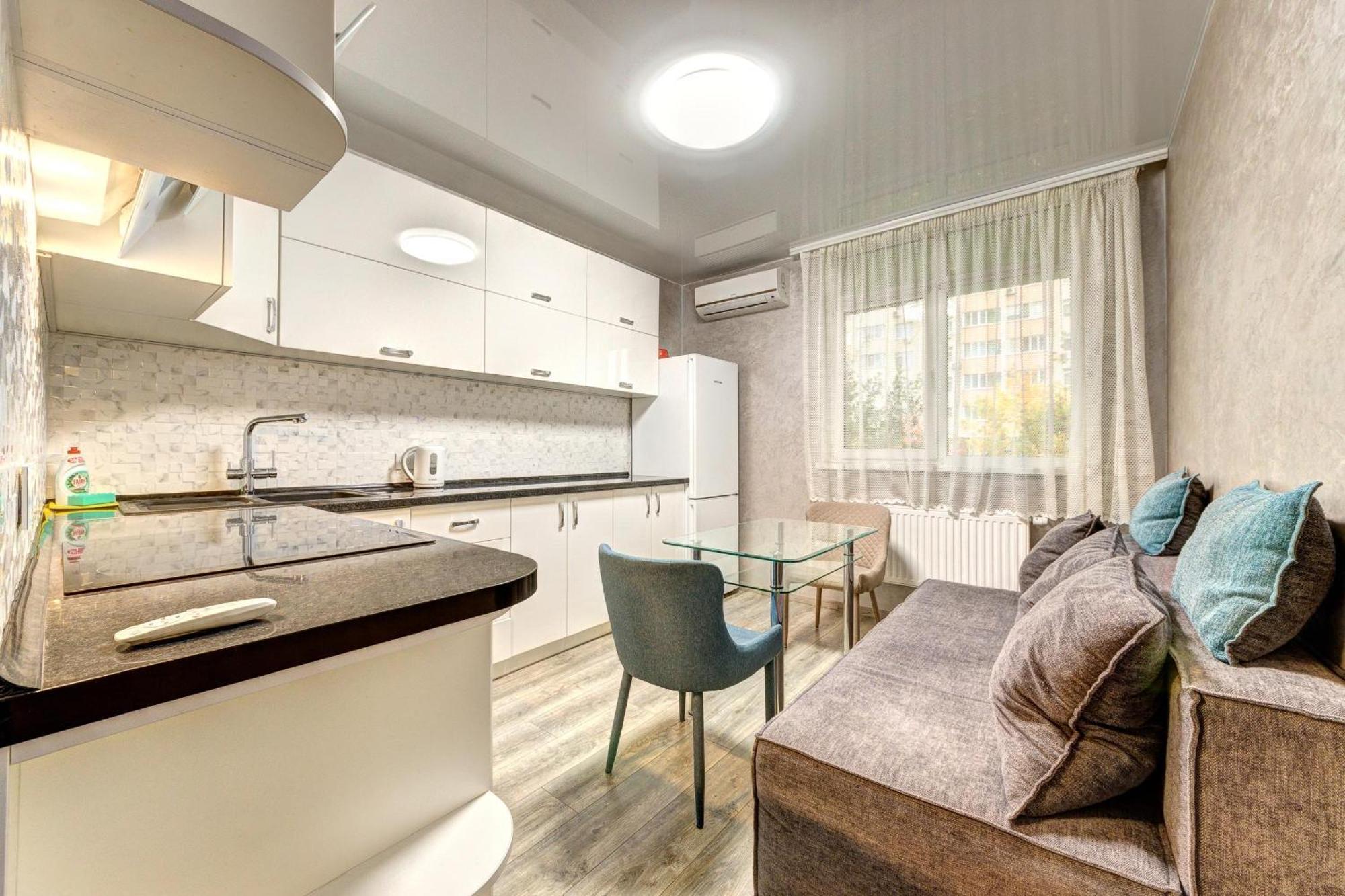 Apartment Voskresenska 18 , Парковые Озера Kyiv Room photo