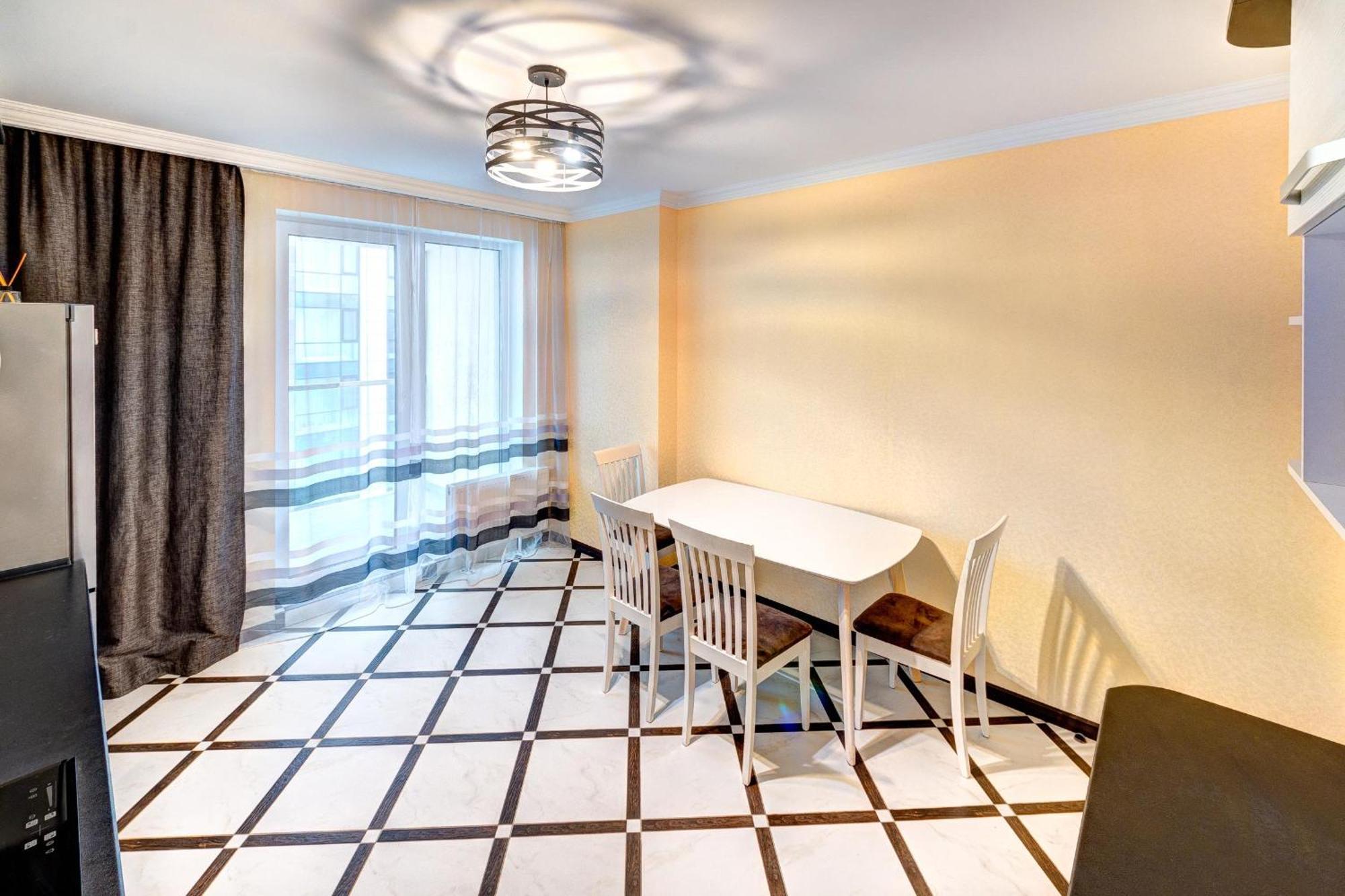 Apartment Voskresenska 18 , Парковые Озера Kyiv Room photo