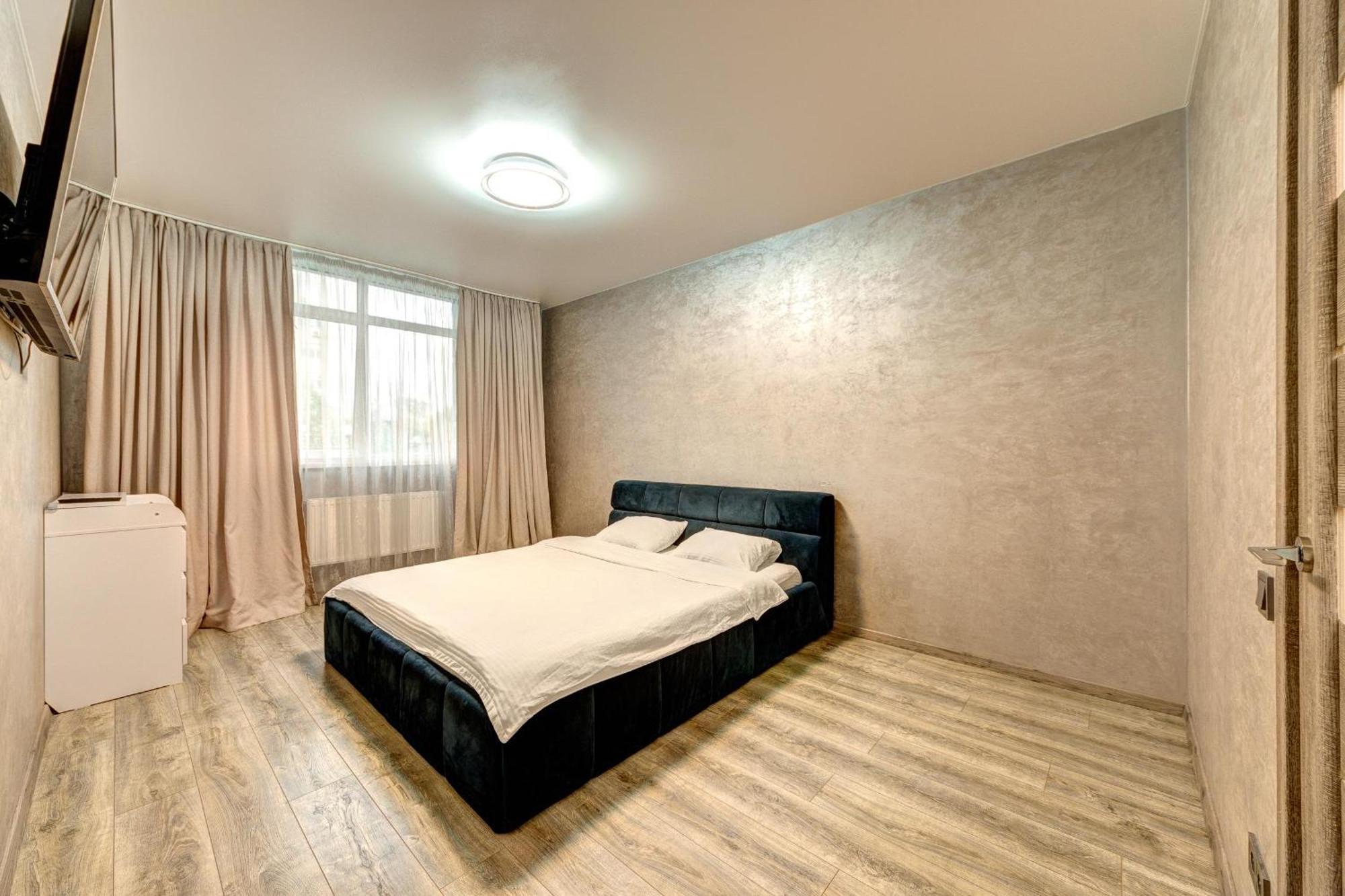 Apartment Voskresenska 18 , Парковые Озера Kyiv Room photo
