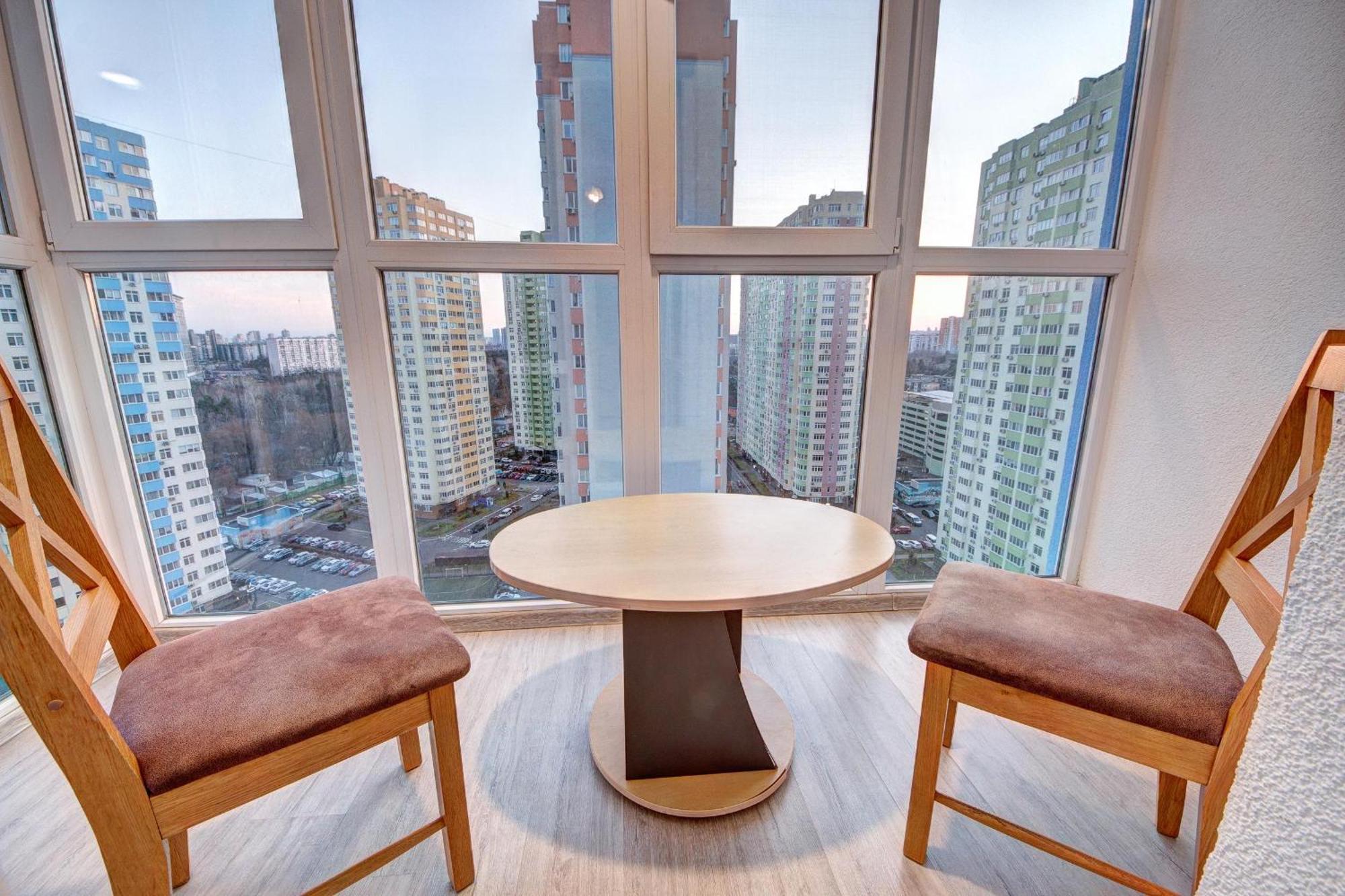 Apartment Voskresenska 18 , Парковые Озера Kyiv Room photo