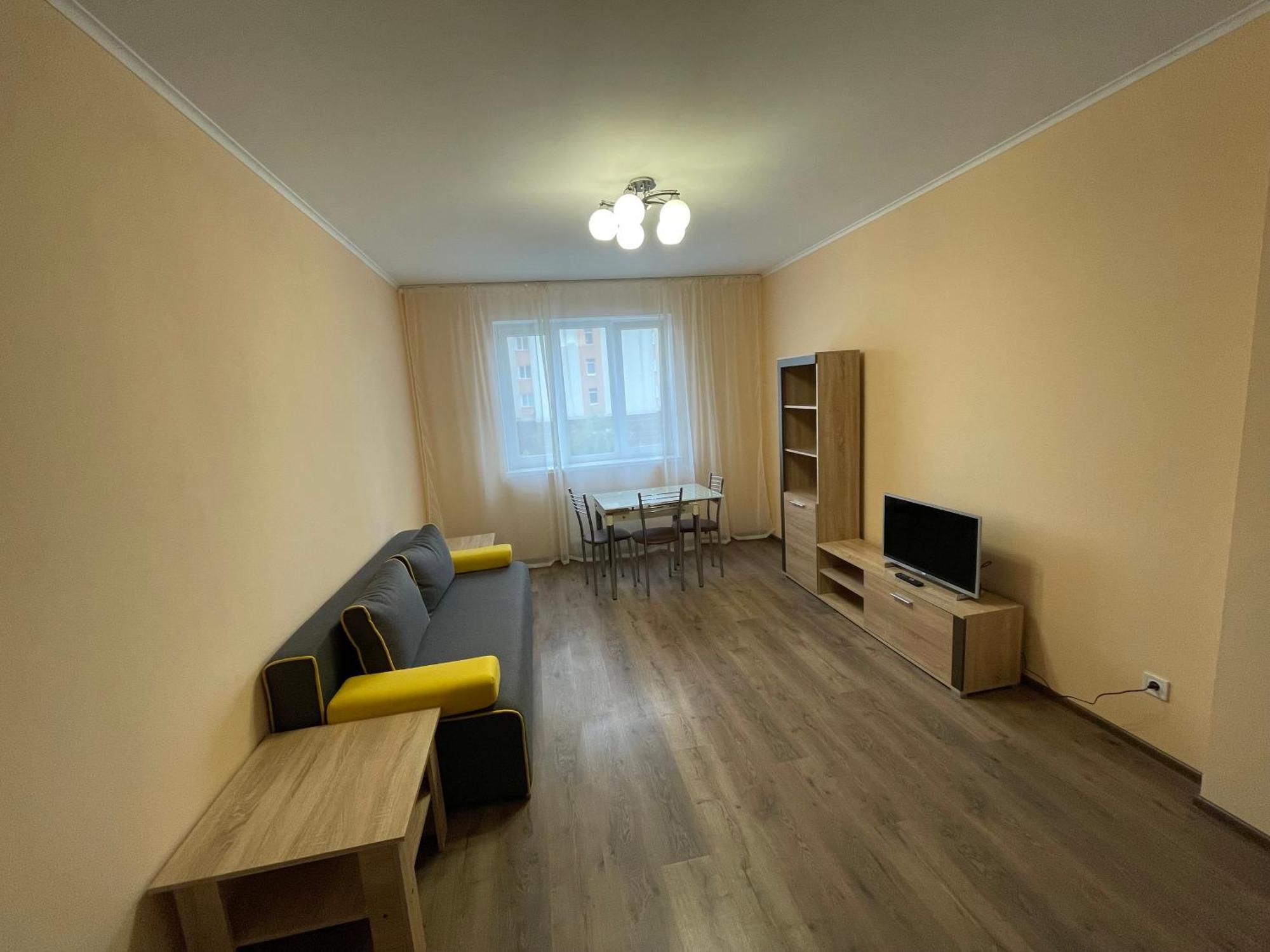 Apartment Voskresenska 18 , Парковые Озера Kyiv Room photo